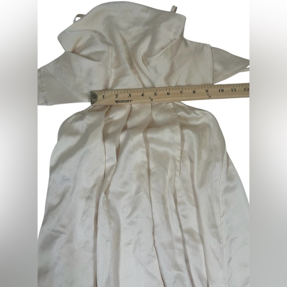 Hello Molly Elegant Cream Maxi Dress. Size XS. - Picture 7 of 10